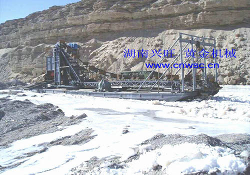 高海拔、高寒凍土礦區，采金船